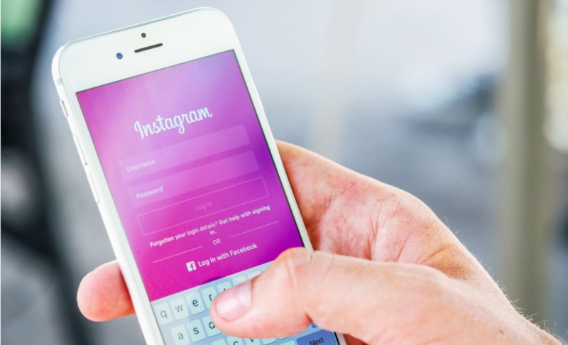 Instagram and other social media are accused of negatively influencing young people's mental health